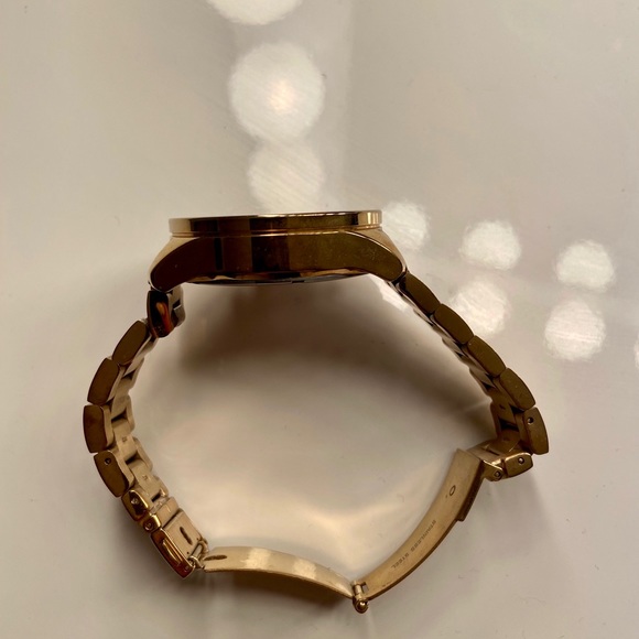 Michael Kors Ladies Watch - Picture 4 of 4